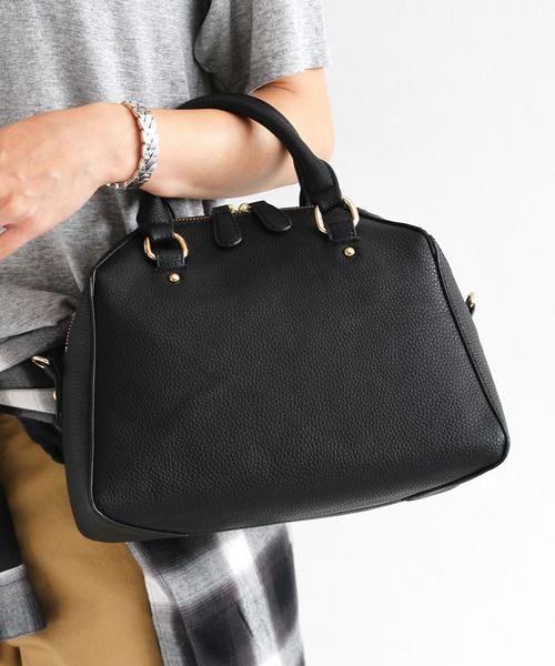 BEAUTY&YOUTH UNITED ARROWS（ビューティーアンドユースユナイテッドアローズ）の「BY フェイクレザー2WAYボストン 3（ボストンバッグ・レディース・ブラック/ベージュ/オレンジ系その他・ﾌﾘ-）」の2枚目の写真