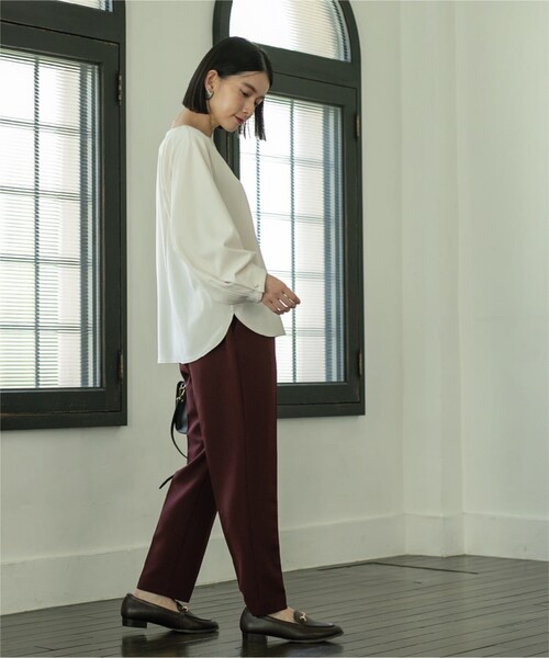 OPAQUE.CLIP（オペークドットクリップ）の「◆パール調ボタンスリーブキーネックカットソー【洗濯機洗い可】（Tシャツ/カットソー・レディース・ブラック/オフホワイト/ブルー/ブラウン系その他・36/40/38/42）」の15枚目の写真