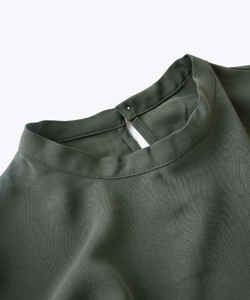 e-zakkamania stores（イーザッカマニアストアーズ）の「バブルヘム シアースリーブトップ（シャツ/ブラウス・レディース・カーキ/ブラック・M）」の7枚目の写真