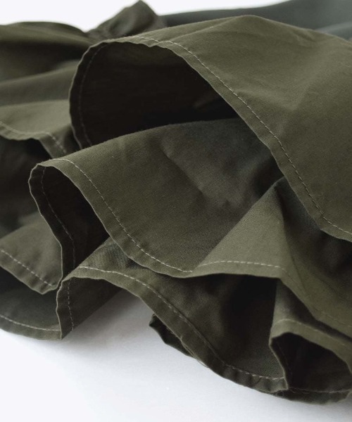 e-zakkamania stores（イーザッカマニアストアーズ）の「バブルヘム シアースリーブトップ（シャツ/ブラウス・レディース・カーキ/ブラック・M）」の9枚目の写真