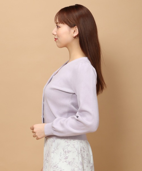 MISCH MASCH(ミッシュマッシュ)の「Vネック総針ビジューカーディガン/MM348402(カーディガン/ボレロ・レディース・ホワイト/ライトグリーン/ブラック/ベージュ/パープル・フリ-)」の21枚目の写真