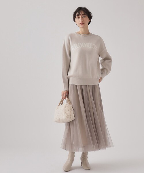 SHOO・LA・RUE（シューラルー）の「◆大人っぽく着られる もちもち スウェットライク ロゴニット（ニット/セーター・レディース・グリーン系/ブラック/ナチュラル・02/03/04）」の4枚目の写真