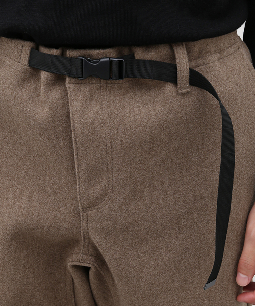 B.C STOCK(ベーセーストック)の「ウールライク ストレッチクライミングパンツ(その他パンツ・メンズ・カーキ/チャコールグレー/ベージュ・MEDIUM/X-LARGE/LARGE)」の15枚目の写真