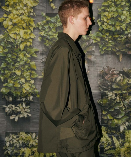 +phenix(プラスフェニックス)の「【MENS】HYBRID COACH JACKET アウトドア ジャケット メンズジャケット コーチジャケット ゴアテックスウェア 耐水 撥水 防風 蒸れにくい ウィンドストッパー / WINDSTOPPER(R) プロダクト by GORE TEX LABS +phenix(プラスフェニックス)(ブルゾン・メンズ・ブラック/ネイビー/カーキ・S/M/L/XL)」の11枚目の写真