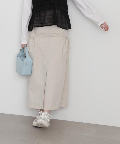 N.(N. Natural Beauty Basic)(エヌエヌナチュラルビューティーベーシック)の「◆アウトポケットナイロンスカート(スカート・レディース・ブラック/ライトベージュ・MEDIUM)」の11枚目の写真