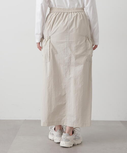 N.(N. Natural Beauty Basic)(エヌエヌナチュラルビューティーベーシック)の「◆アウトポケットナイロンスカート(スカート・レディース・ブラック/ライトベージュ・MEDIUM)」の19枚目の写真