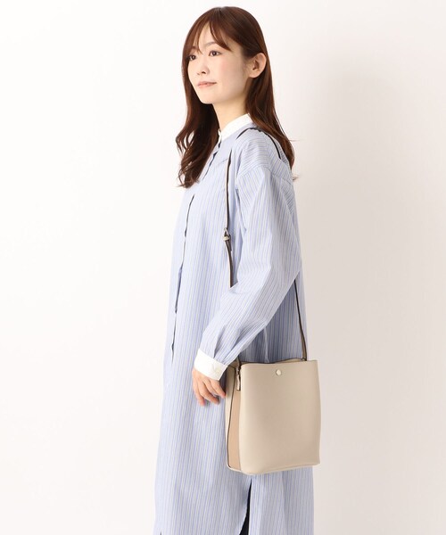 one'sterrace(ワンズテラス)の「◆Legato Largo かるいかばん縦型ショルダー(ショルダーバッグ・レディース・ブラック系8/イエロー系8/ブルー系その他7/ライトグレー系8・99)」の14枚目の写真