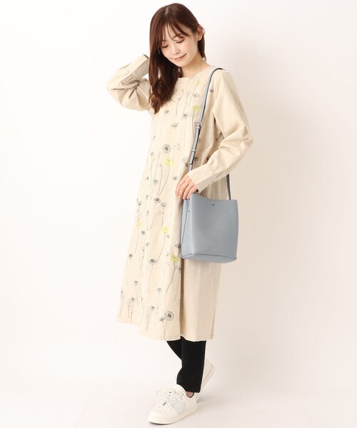 one'sterrace(ワンズテラス)の「◆Legato Largo かるいかばん縦型ショルダー(ショルダーバッグ・レディース・ブラック系8/イエロー系8/ブルー系その他7/ライトグレー系8・99)」の19枚目の写真