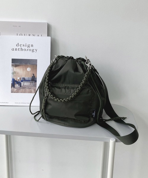 AS KNOW AS plus（アズノゥアズプラス）の「巾着ミリタリーショルダーバッグ（ショルダーバッグ・レディース・ブラック/カーキ/ブラック系/カーキ系・FREE）」の16枚目の写真