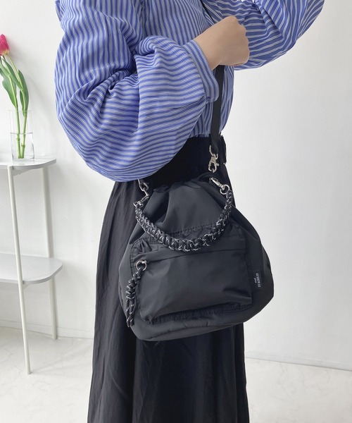 AS KNOW AS plus（アズノゥアズプラス）の「巾着ミリタリーショルダーバッグ（ショルダーバッグ・レディース・ブラック/カーキ/ブラック系/カーキ系・FREE）」の12枚目の写真