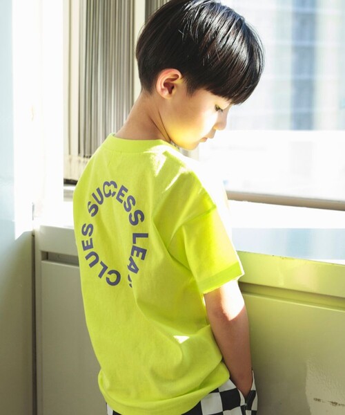 DRC branshes(ディーアールシーブランシェス)の「【WEB限定/DRC/お肌に嬉しい綿100%】アソートグラフィック半袖Tシャツ(Tシャツ/カットソー・キッズ・フューシャピンク/ブルー/オフホワイト/チャコールグレー/その他4/ブラック/その他3/ネイビー/その他1/ラベンダー/その他2/カラフル/グリーン/ライム/キャメル/ライトグリーン/レッド・90/100/130/160/140/150/110/120)」の5枚目の写真