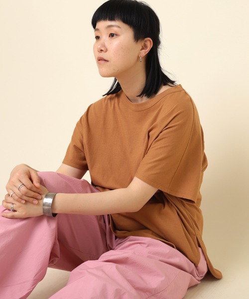 RNA-N(アールエヌエーエヌ)の「M2214 ポンチョT(Tシャツ/カットソー・レディース・キャメル/オフホワイト/ブラック・MEDIUM)」の3枚目の写真