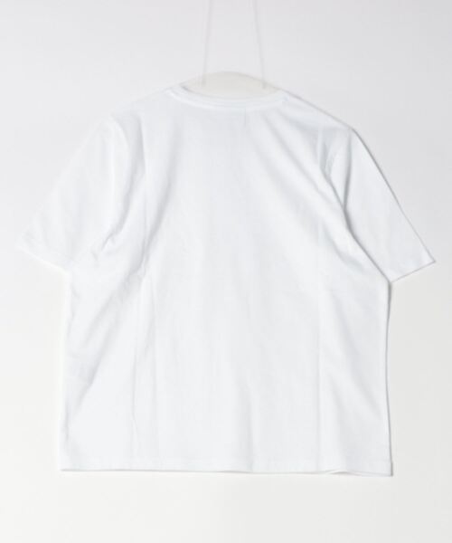 Maison Kitsune(メゾンキツネ)の「SPEEDY FOX PATCH COMFORT TEE-SHIRT(Tシャツ/カットソー・レディース・ブルー系その他/ホワイト/ベージュ系その他/ブラック/ラベンダー/ローズ系・XS/S/M/L/XL)」の16枚目の写真