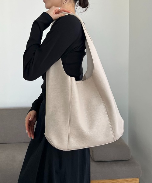 CAPRICIEUX LE'MAGE（カプリシューレマージュ）の「ソフトレザートート（トートバッグ・レディース・ホワイト系その他/モカ/ブラック・FREE）」の4枚目の写真