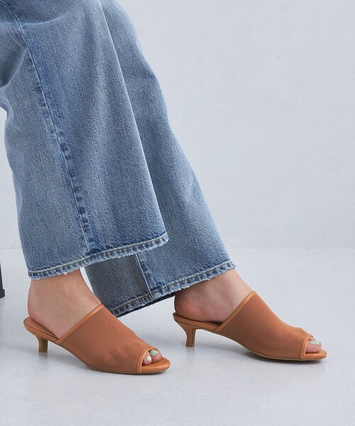 green label relaxing（グリーンレーベルリラクシング）の「ストレッチ チュール ミュール(4cmヒール)（サンダル・レディース・ブラック/ブラウン・S/L/M）」の9枚目の写真