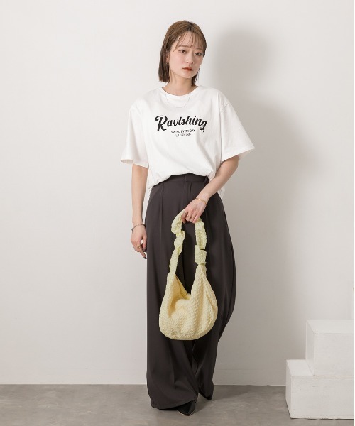 ad thie(アドティエ)の「クルーネック ロゴプリントTシャツ(Tシャツ/カットソー・レディース・ホワイト×ブラック/ホワイト×グリーン/ブラック/ブルー/チャコール・FREE)」の14枚目の写真