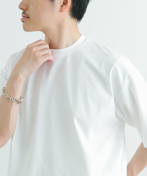 ITEMS URBANRESEARCH（アイテムズ アーバンリサーチ）の「速乾×冷感 高機能天竺 Tシャツ（Tシャツ/カットソー・メンズ・ブラック/ベージュ/ホワイト・MEDIUM/LARGE）」の4枚目の写真