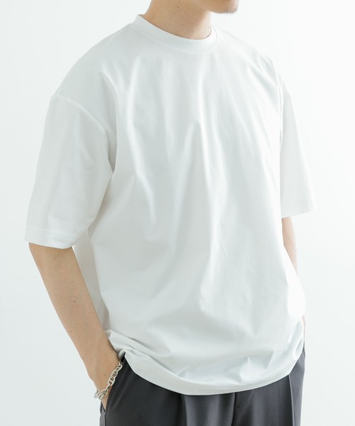 ITEMS URBANRESEARCH（アイテムズ アーバンリサーチ）の「速乾×冷感 高機能天竺 Tシャツ（Tシャツ/カットソー・メンズ・ブラック/ベージュ/ホワイト・MEDIUM/LARGE）」の6枚目の写真