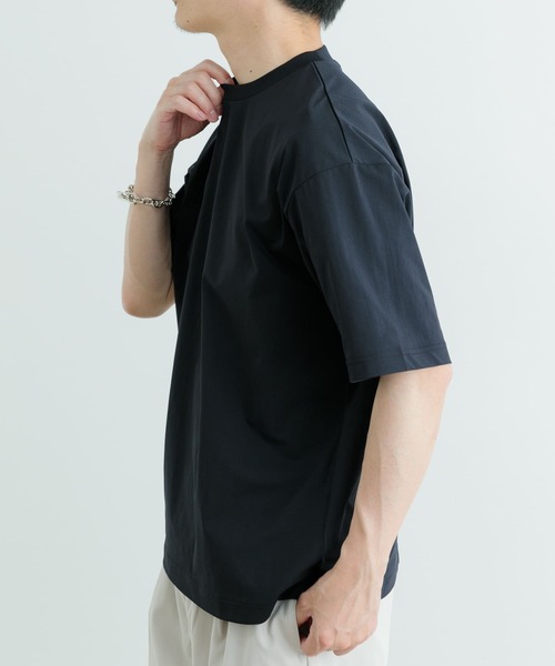 ITEMS URBANRESEARCH（アイテムズ アーバンリサーチ）の「速乾×冷感 高機能天竺 Tシャツ（Tシャツ/カットソー・メンズ・ブラック/ベージュ/ホワイト・MEDIUM/LARGE）」の12枚目の写真