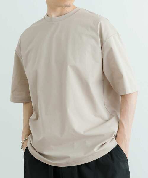 ITEMS URBANRESEARCH（アイテムズ アーバンリサーチ）の「速乾×冷感 高機能天竺 Tシャツ（Tシャツ/カットソー・メンズ・ブラック/ベージュ/ホワイト・MEDIUM/LARGE）」の17枚目の写真