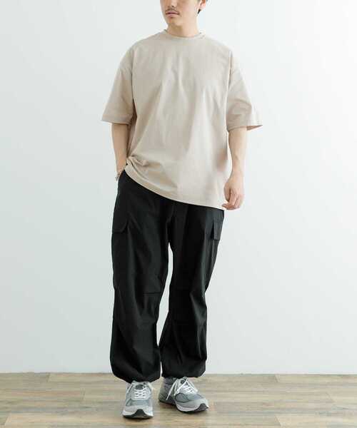 ITEMS URBANRESEARCH（アイテムズ アーバンリサーチ）の「速乾×冷感 高機能天竺 Tシャツ（Tシャツ/カットソー・メンズ・ブラック/ベージュ/ホワイト・MEDIUM/LARGE）」の19枚目の写真