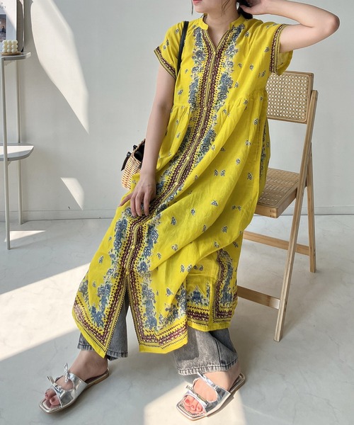 AS KNOW AS plus（アズノゥアズプラス）の「◎パネル柄彩りギャザーワンピ―ス（ワンピース・レディース・ネイビー系/グリーン系/イエロー/チャコールグレー・FREE）」の4枚目の写真