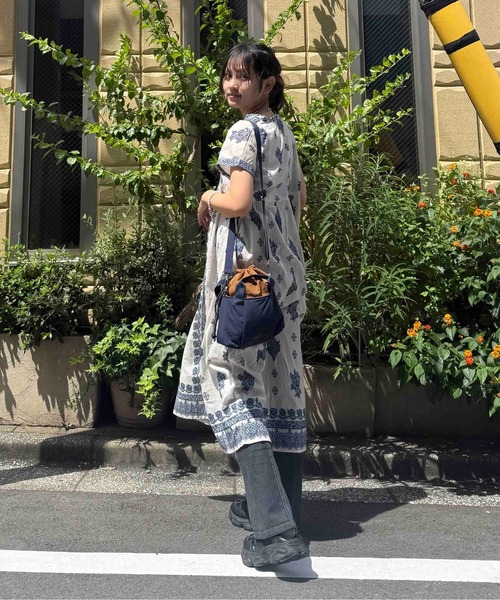 AS KNOW AS plus（アズノゥアズプラス）の「◎インド パネル柄彩りギャザーワンピ―ス（ワンピース・レディース・ネイビー系/グリーン系/イエロー/チャコールグレー/ブラック系/オレンジ系/グレー系/ホワイト系・FREE）」の21枚目の写真