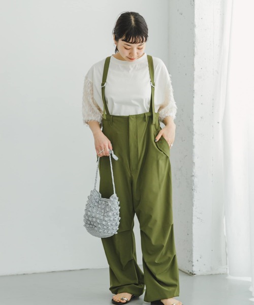 ITEMS URBANRESEARCH(アイテムズ アーバンリサーチ)の「フェザーフリンジドッキングプルオーバー(Tシャツ/カットソー・レディース・ブラック/オフホワイト・FREE)」の3枚目の写真