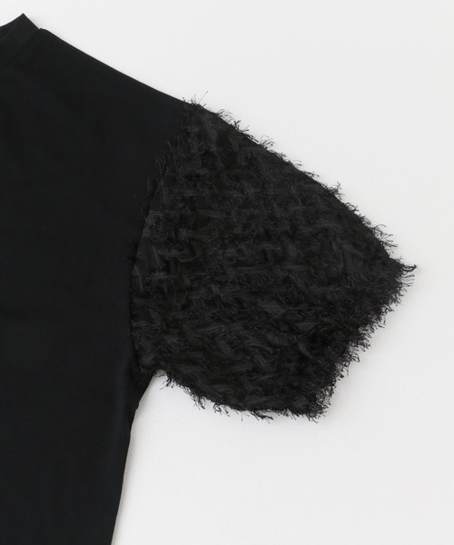 ITEMS URBANRESEARCH(アイテムズ アーバンリサーチ)の「フェザーフリンジドッキングプルオーバー(Tシャツ/カットソー・レディース・ブラック/オフホワイト・FREE)」の16枚目の写真