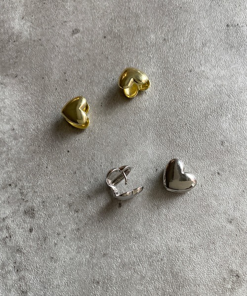 poiregnee（ポワニェ）の「［select］ぷっくりハートピアス（ピアス（両耳用）・レディース・ゴールド/シルバー・FREE）」の3枚目の写真