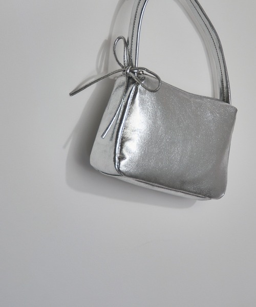 MAISON BREEZE reveur(メゾンブリーズレヴール)の「【MAISON BREEZE reveur】ribbon one shoulder hand bag リボンワンショルダーPUレザーハンドバッグ ショルダー付き(ハンドバッグ・レディース・ブラウン/ブラック/グレー/シルバー・FREE)」の4枚目の写真