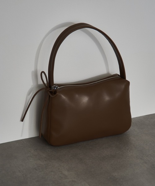 MAISON BREEZE reveur(メゾンブリーズレヴール)の「【MAISON BREEZE reveur】ribbon one shoulder hand bag リボンワンショルダーPUレザーハンドバッグ ショルダー付き(ハンドバッグ・レディース・ブラウン/ブラック/グレー/シルバー・FREE)」の18枚目の写真