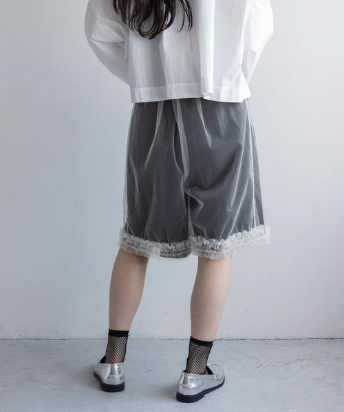 yuw(ユウ)の「チュールハーフパンツ 138864(その他パンツ・レディース・ホワイト/ブラック・FREE)」の3枚目の写真
