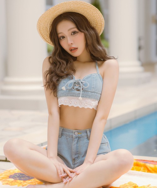 Tika（ティカ）の「水着 ショートパンツ 体型カバー ビキニ ホルターネック ギンガムチェック リボン レディース デニム ガーリー 可愛い レースアップ（水着・レディース・ライトブルー・S/M/L）」の2枚目の写真