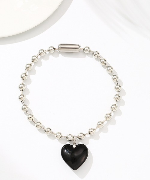SHEENA（シーナ）の「BIGボールチェーンハートネックレス（ネックレス・レディース・ブラック/レッド/クリーム・FREE）」の7枚目の写真