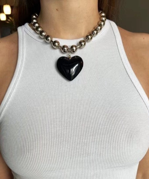 SHEENA（シーナ）の「BIGボールチェーンハートネックレス（ネックレス・レディース・ブラック/レッド/クリーム・FREE）」の19枚目の写真