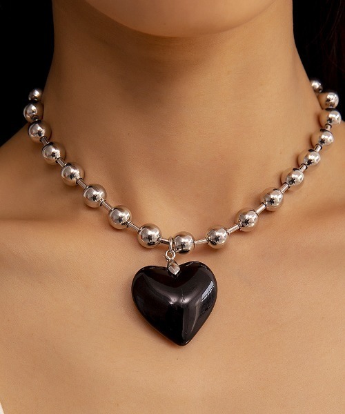 SHEENA（シーナ）の「BIGボールチェーンハートネックレス（ネックレス・レディース・ブラック/レッド/クリーム・FREE）」の18枚目の写真