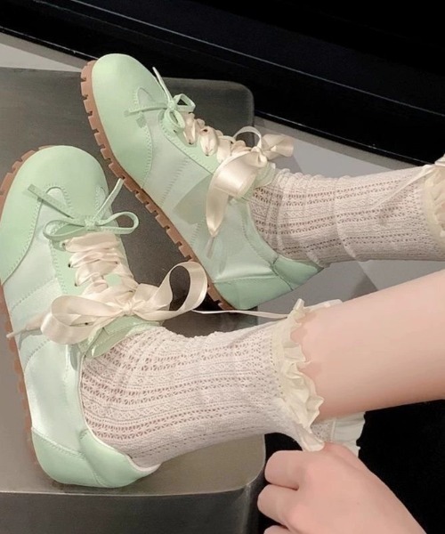 Teem Store（チームストア）の「サテンリボン ソフト スニーカー（スニーカー・レディース・グリーン/ピンク/ホワイト・40/38/36）」の2枚目の写真