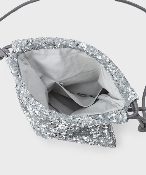 GALLEST(ギャレスト)の「スパンコール巾着ショルダーバック(ショルダーバッグ・レディース・シルバー/ブラック・00)」の8枚目の写真