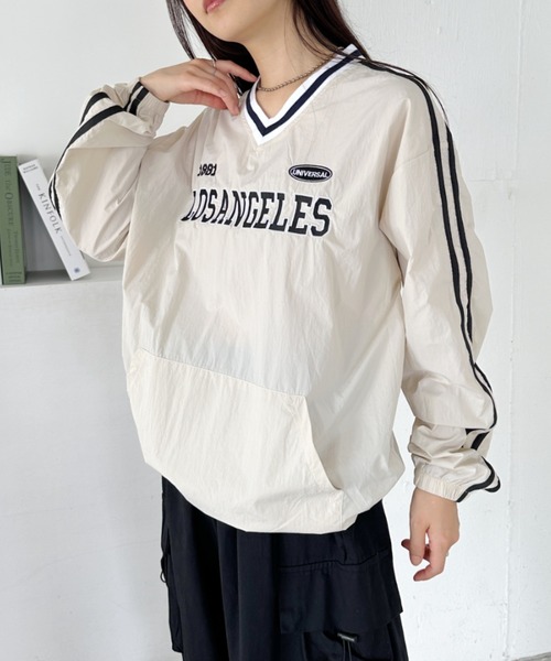 CLEA（クレア）の「ユニフォームデザインナイロンプルオーバー（シャツ/ブラウス・レディース・ベージュ/ネイビー/ホワイト・FREE）」の16枚目の写真