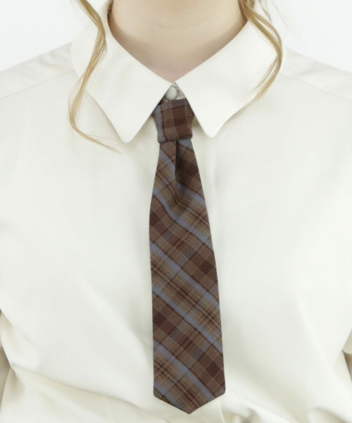 F i.n.t（フィント）の「チェックネクタイ付きシャツ/fint（シャツ/ブラウス・レディース・グレー/アイボリー・FREE）」の6枚目の写真