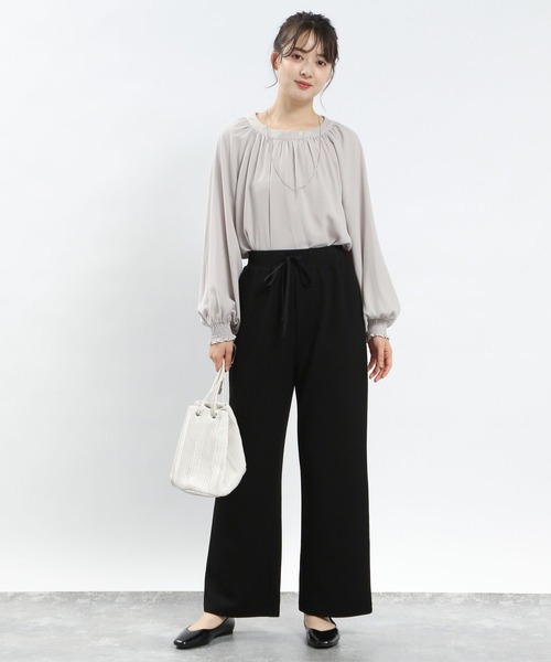 GLOBAL WORK Smile Seed Store(グローバルワーク スマイルシードストア)の「フクレジャガードイージーパンツ/121886(その他パンツ・レディース・ブラック/グレイッシュベージュ/ブルー/チャコール・X-LARGE/LARGE/SMALL/MEDIUM)」の5枚目の写真