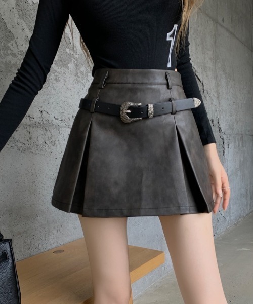 SHEENA(シーナ)の「ベルトSETインパン付きフェイクレザープリーツスカート(スカート・レディース・ブラック/モカ・L/M/S)」の10枚目の写真