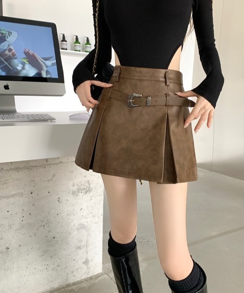 SHEENA(シーナ)の「ベルトSETインパン付きフェイクレザープリーツスカート(スカート・レディース・ブラック/モカ・L/M/S)」の19枚目の写真