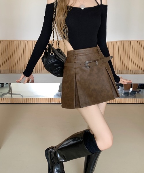 SHEENA(シーナ)の「ベルトSETインパン付きフェイクレザープリーツスカート(スカート・レディース・ブラック/モカ・L/M/S)」の21枚目の写真