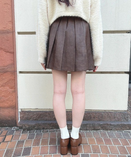 F i.n.t(フィント)の「キルト風フェイクレザーミニスカート/fint(スカート・レディース・ブラウン/チャコールグレー・FREE)」の8枚目の写真