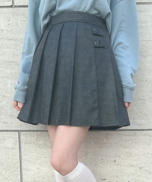 F i.n.t(フィント)の「キルト風フェイクレザーミニスカート/fint(スカート・レディース・ブラウン/チャコールグレー・FREE)」の15枚目の写真