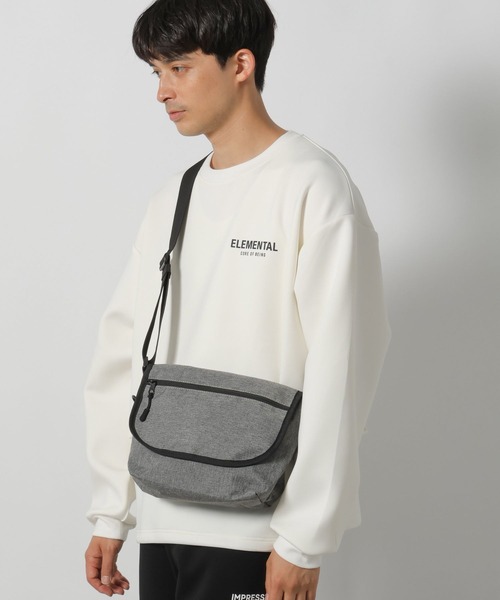 LAKOLE（ラコレ）の「メッセンジャーミニショルダーバッグ / 200731（ショルダーバッグ・メンズ・サンドグレー/ブラック・FREE）」の3枚目の写真