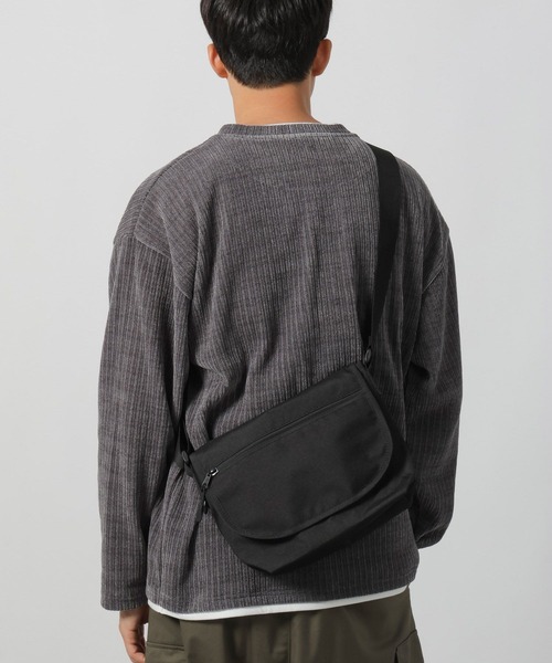 LAKOLE（ラコレ）の「メッセンジャーミニショルダーバッグ / 200731（ショルダーバッグ・メンズ・サンドグレー/ブラック・FREE）」の4枚目の写真