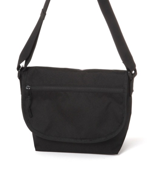 LAKOLE（ラコレ）の「メッセンジャーミニショルダーバッグ / 200731（ショルダーバッグ・メンズ・サンドグレー/ブラック・FREE）」の8枚目の写真